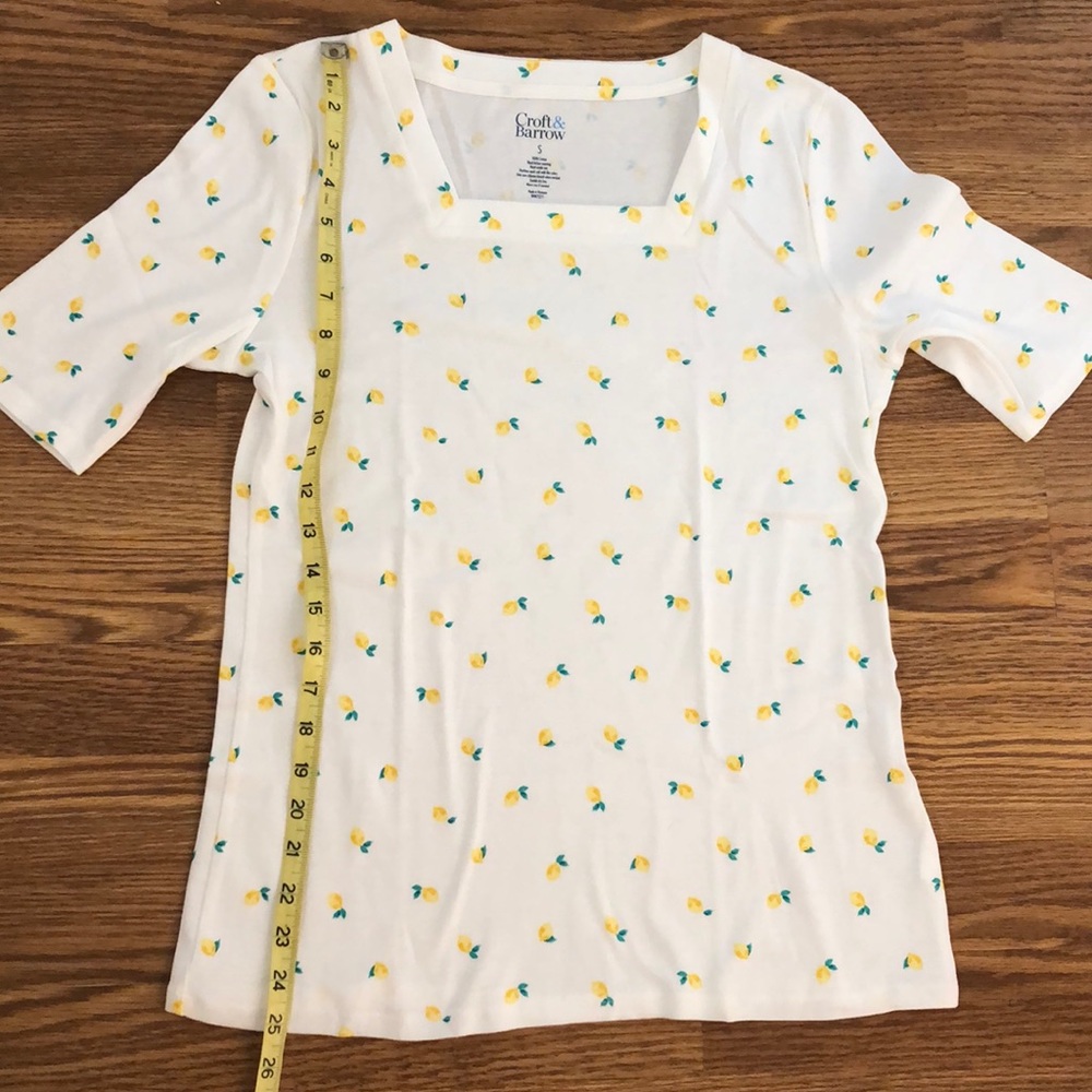 Croft & Barrow Short sleeve summery knit top white fun lemon print size small - Picture 4 of 7